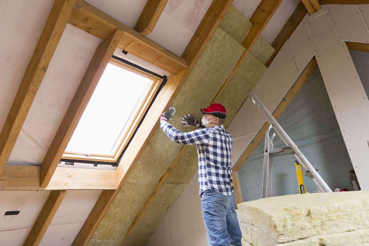 Wärmedämmung für Dach, Fassade und Keller spart Energie