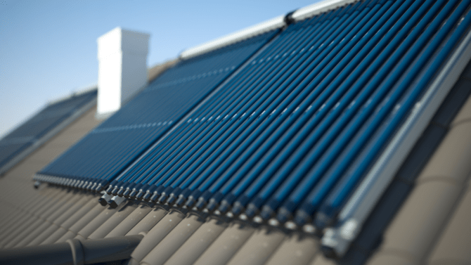 Solarwärme hilft Heizkosten senken - Solarheizungen spart Heizkosten